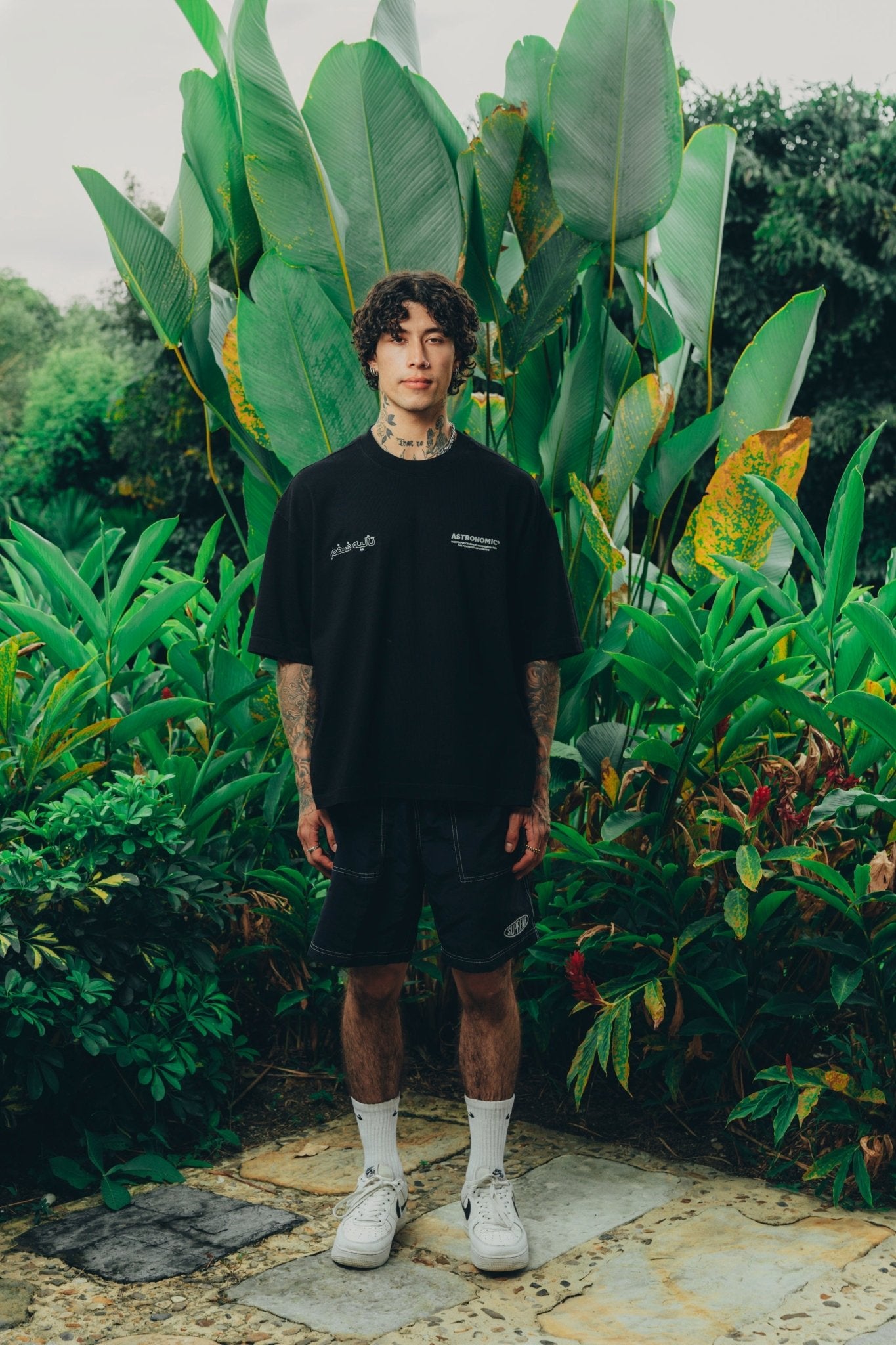 Camiseta Apotheosis - Negro - Astronomic