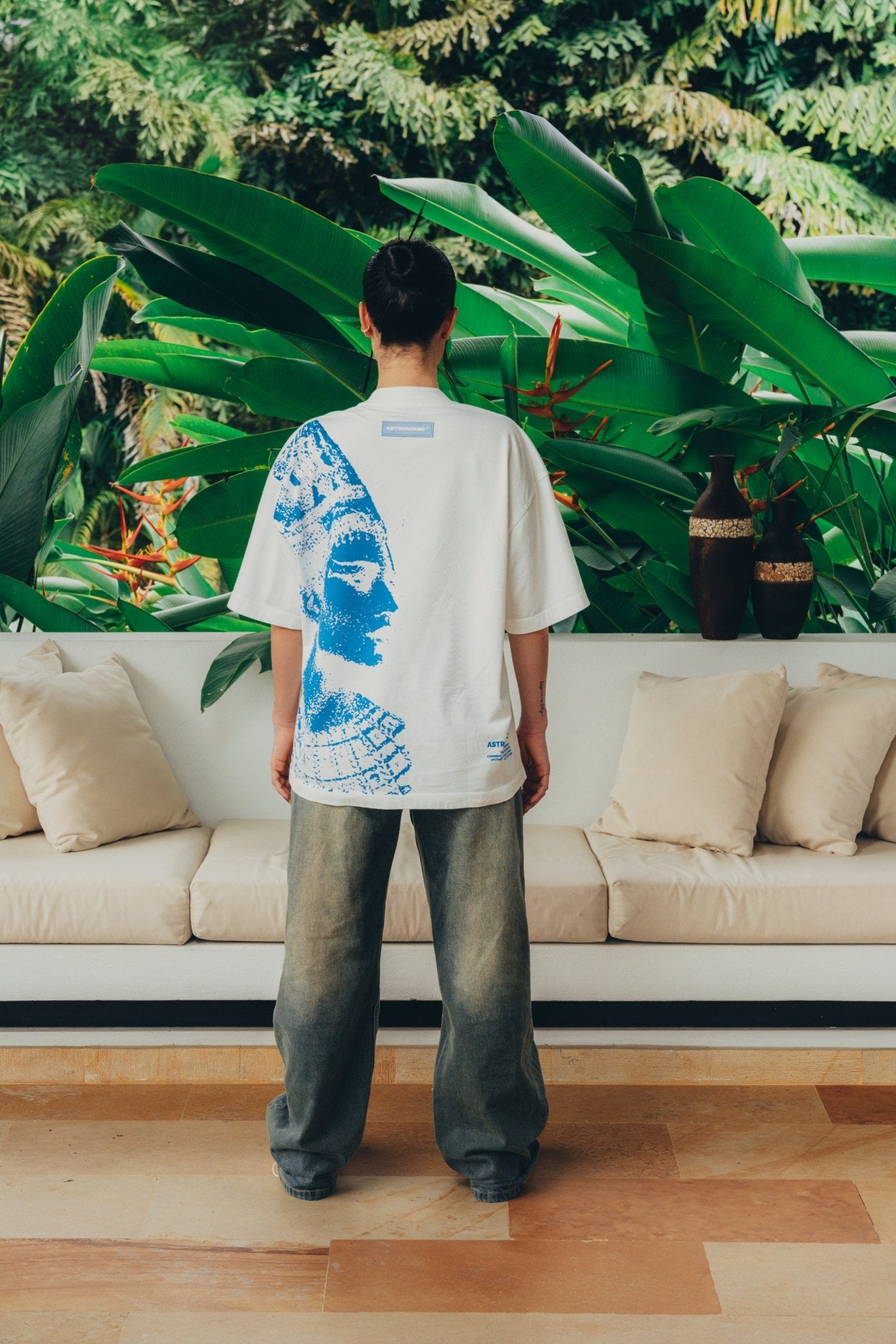 Camiseta Neferiti - Blanco Hueso - Astronomic