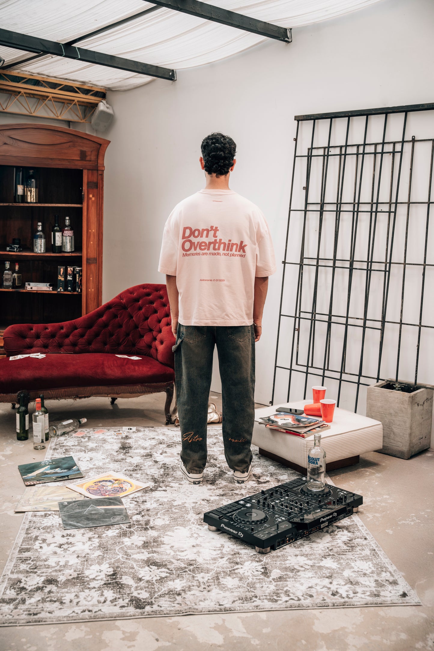 Camiseta Don't Overthink - Rosa Desgradé