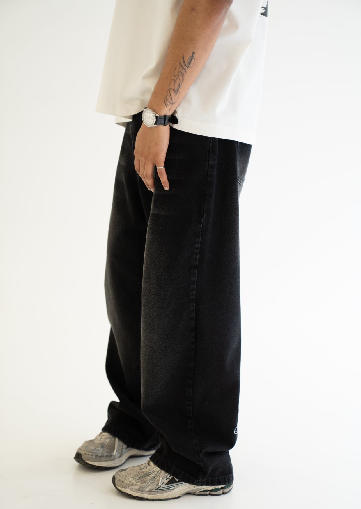 Wide fit Jean  - Negro Desgastado