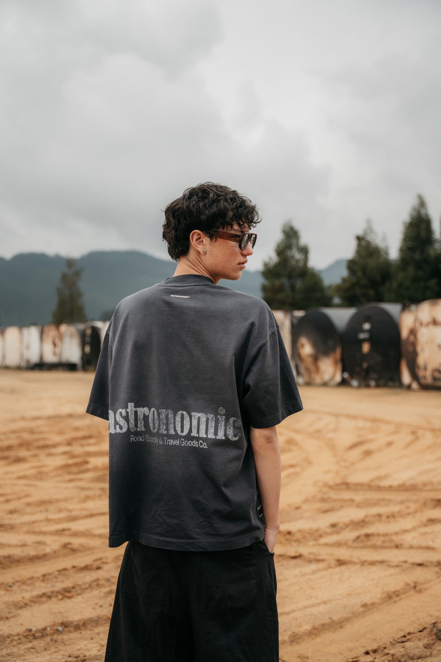 Camiseta Road Supply - Gris Degradé