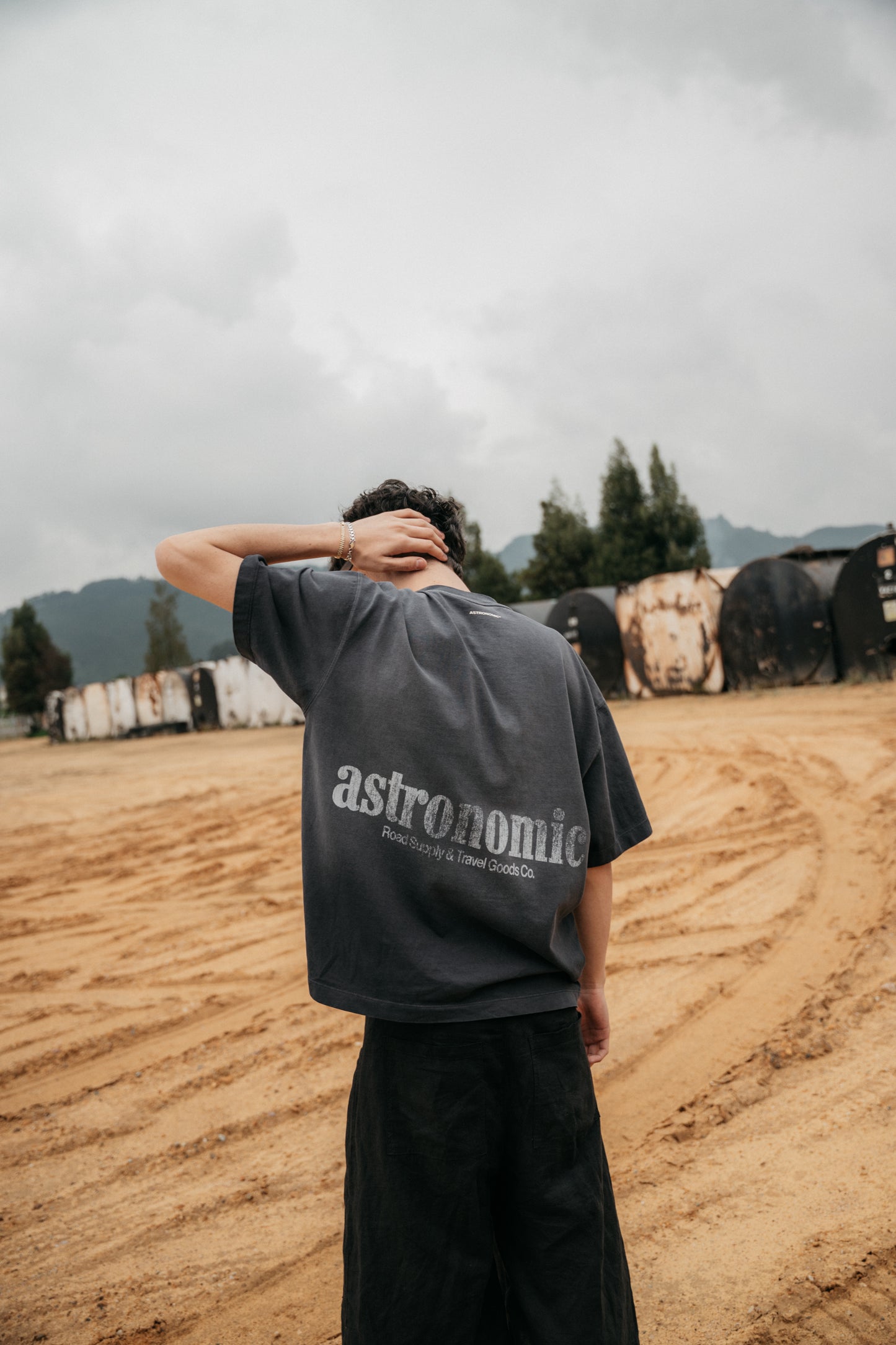 Camiseta Road Supply - Gris Degradé