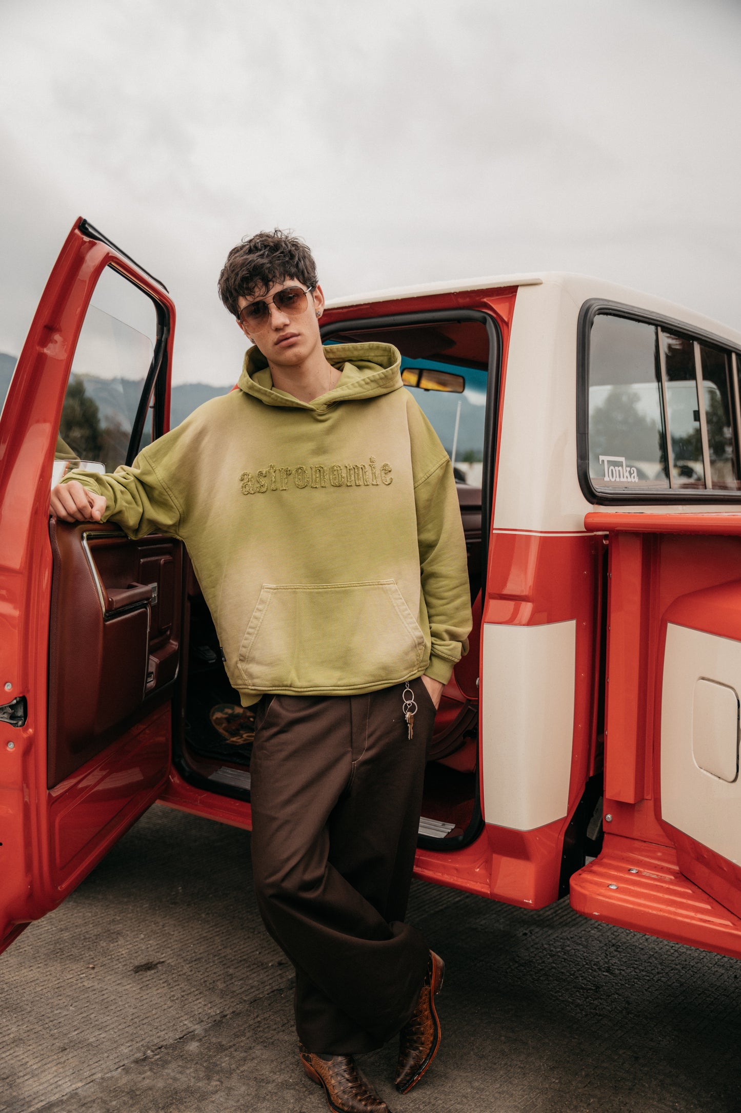 Hoodie Wild Ride - Verde Oliva Desgastado