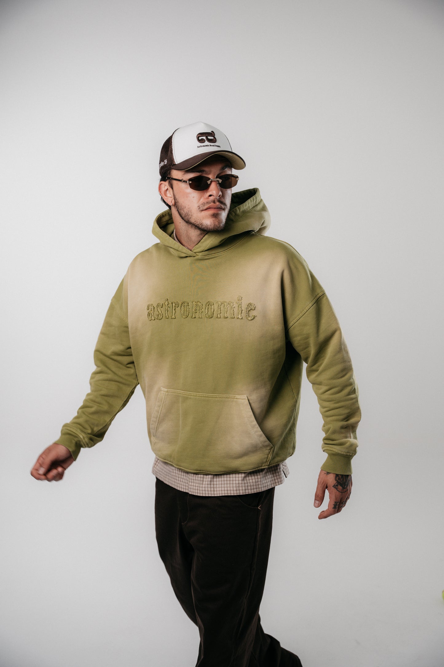 Hoodie Wild Ride - Verde Oliva Desgastado